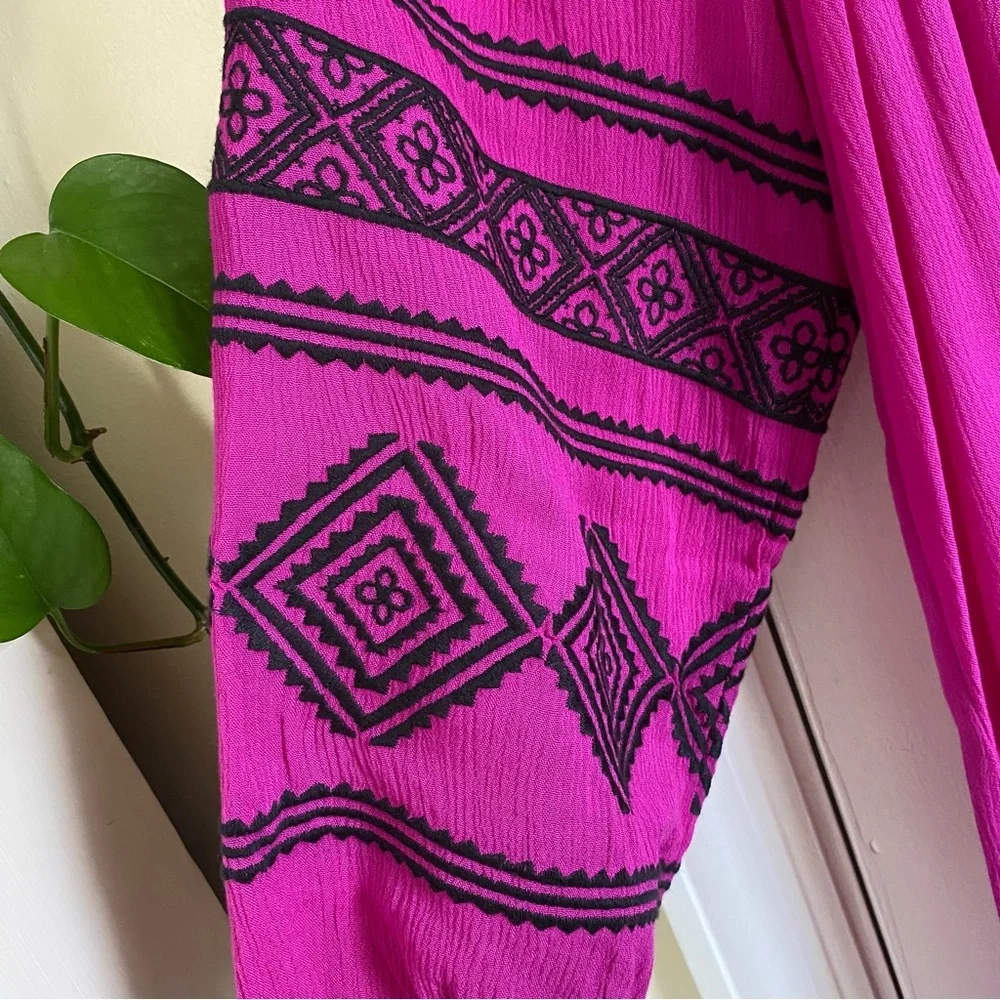 The Pioneer Woman Embroidered Peasant Top Womens Size Small Fuchsia Boho